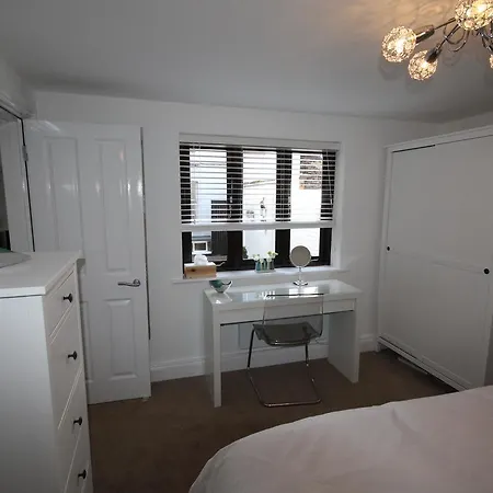 Harpenden House Apartment Room photo