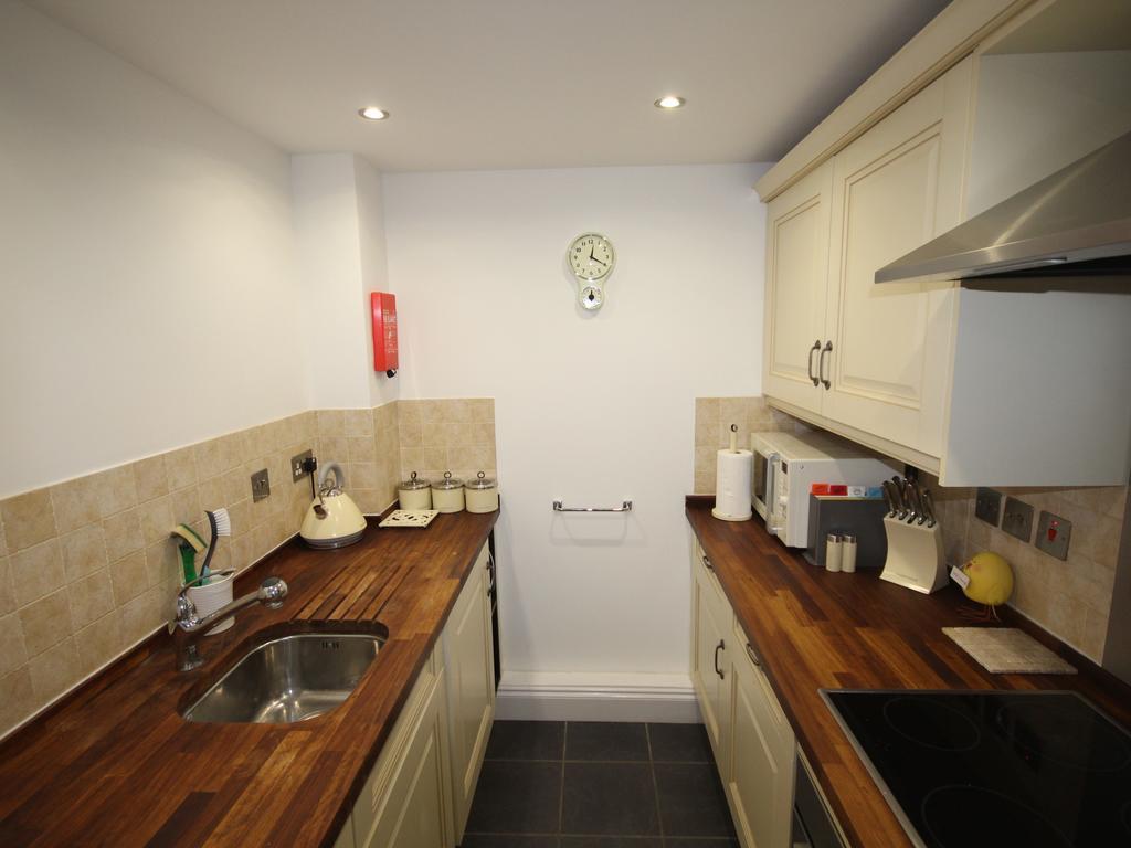 House Apartment *